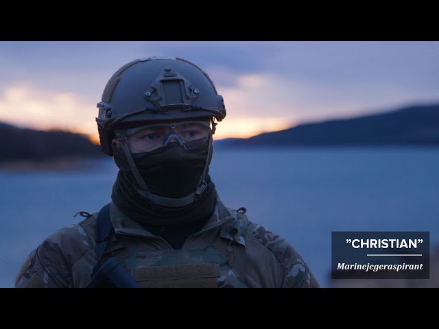 Marinejegerkommandoen øver på CQB - Close Quarter Battle. class=