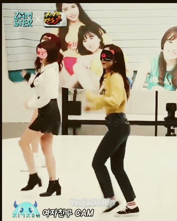 when Sinb guided Eunha despite being blindfolded too
