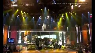 Bir Fırtına Tuttu Bizi & Güven Murat Akpınar  & Beyaz Show 25 Mayıs 2012. Resimi