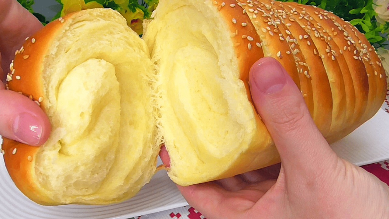 Я пеку его к завтраку каждый день! ПУШИСТЫЙ ХЛЕБ, он ТАКОЙ ВКУСНЫЙ! Очень простой рецепт!