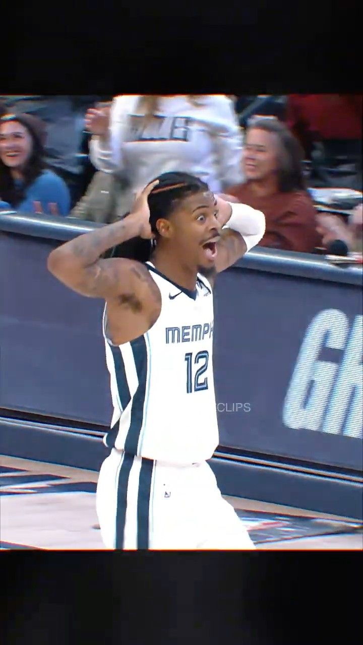 Ja Morant brings back the show ?