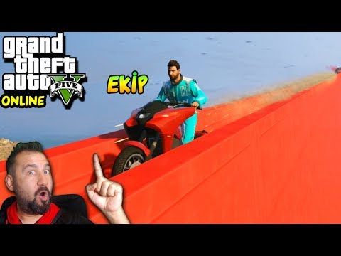 DÜNYANIN EN UZUN DUVARINDA MOTOR YARIŞI! | EKİPLE GTA 5 ONLINE