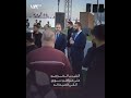 مواطن سوري يلقي قصيدة للرئيس الشرع خلال زيارته لطرطوس وهكذا كان رده 