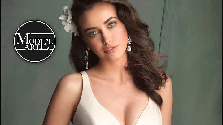 Model | Sarah Stephens