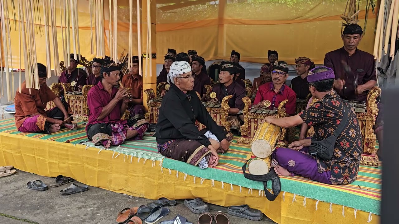 Angklung Barak Tegeh Kori Jembong Sepi Ds Gobleg
