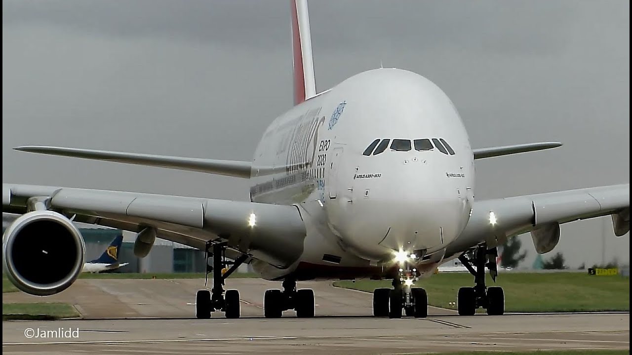 9 Very Close Takeoffs \u0026 Landings: A380, 777, 787, A330, 757, 767, A319 Manchester Airport