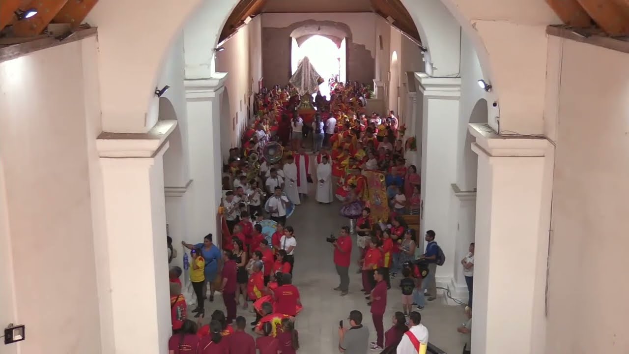 Procesión, bendición de peregrinos y llamado al nuevo alferado