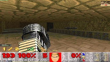 ZDaemon Doom Deathmatch 09-28-2012 (Part 2) Dwango8 Map01