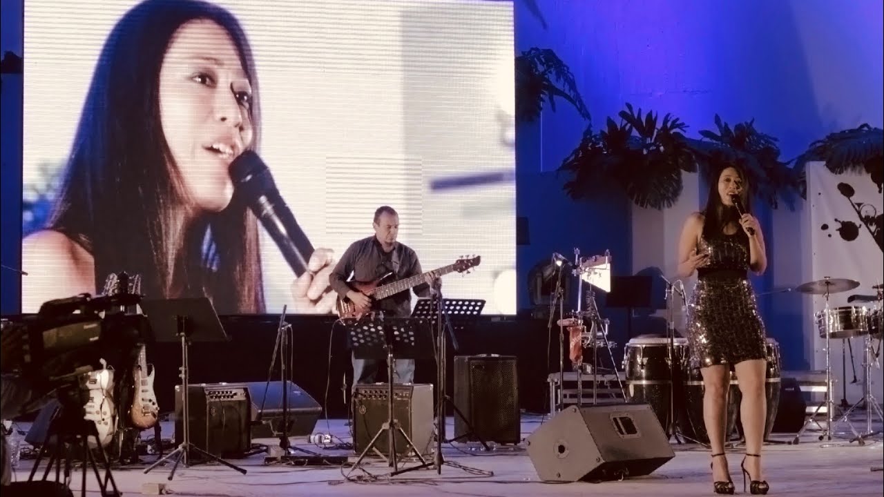 Sandra Lau Live - It Will Rain