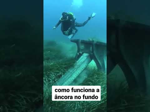 Vídeo: Os submarinos têm âncoras?