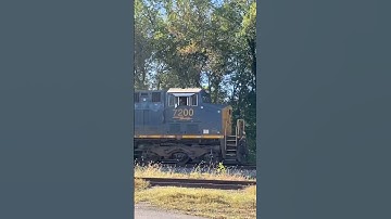 CSX M416 with a RARE SL-110 Tonner! #csx #railroad #railway #railfanning #shorts