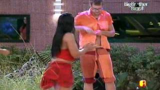 Video thumbnail of "priscila e flavio dancando baba baby"