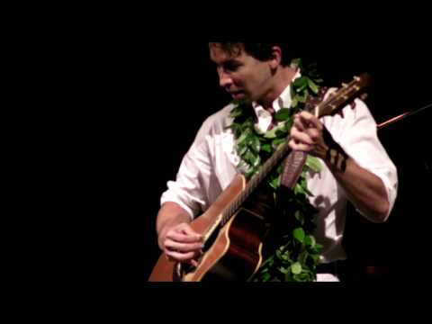 Makana's "Napo'o Ka La" live at the Monarch Room