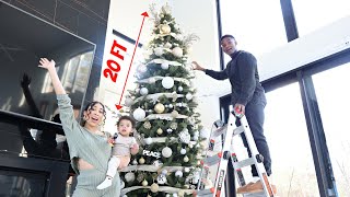 WE PUT UP A GIANT CHRISTMAS TREE FOR CHRISTMAS!! | VLOGMAS DAY 1