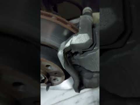 تغير تيل فرامل فيات تيبو الجزء الاول صيانه ال٢٠ الف