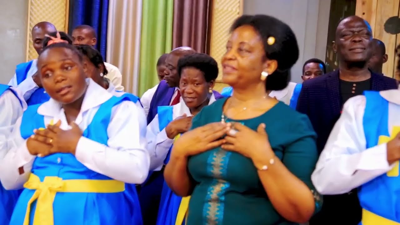 Baasalawo by the Calvary Cross Choir