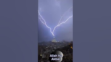 When lightning struck the makkah clock tower #makkah #makkahtower #youtubeshorts #shorts #fyp
