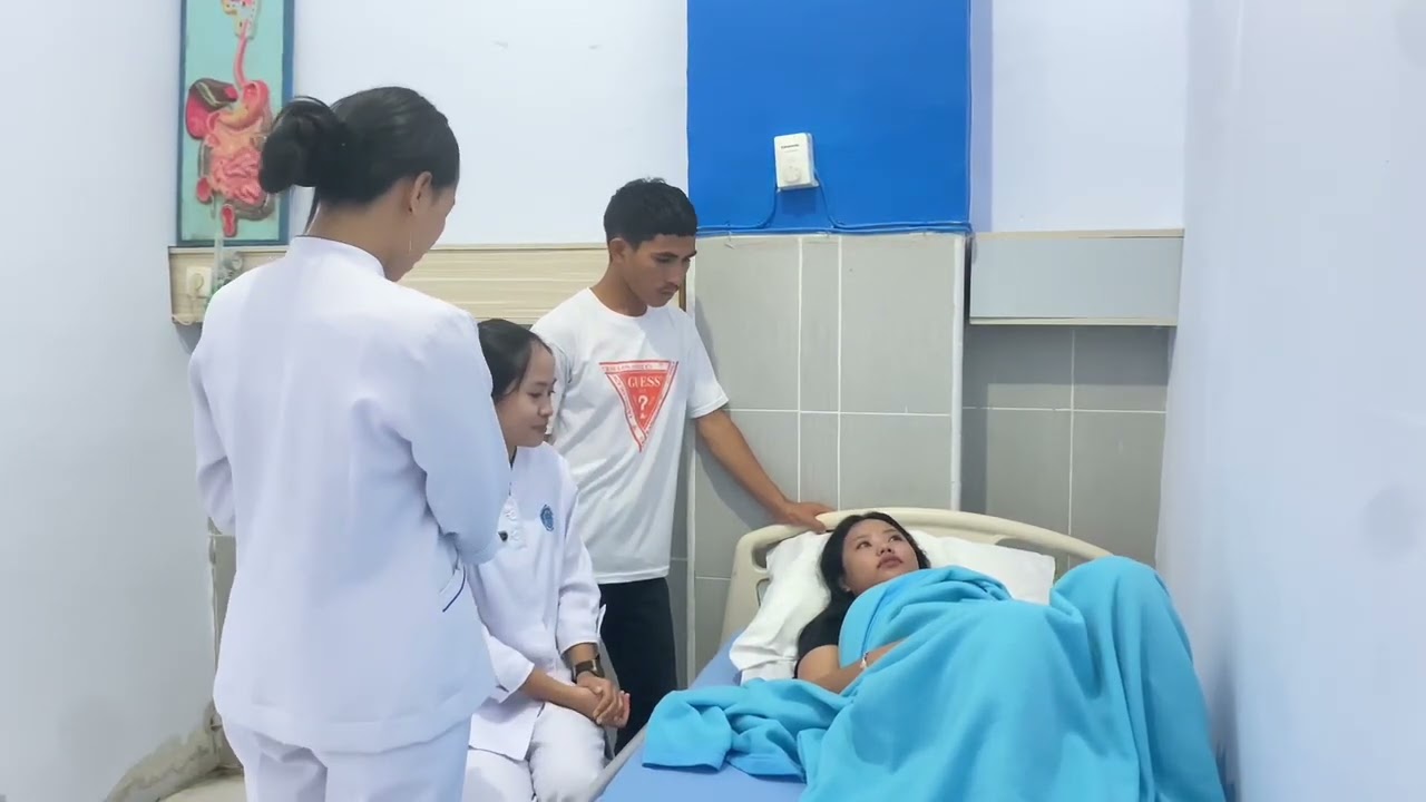 Tugas kelompok membuat video terntang komunikasi teraupetik pada pasien marah2