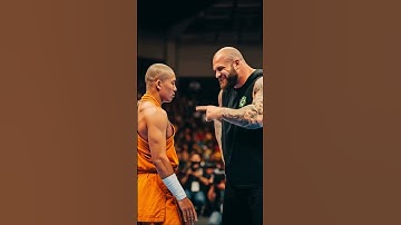 This move is brilliant the martial monk is so skilled #master #wushufight #shaolin #shaolinkungfu