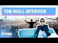 Capture de la vidéo Osheaga 🎤 Interviews | Tom Odell On His Pre-Show Routine, Half Moon Run And More