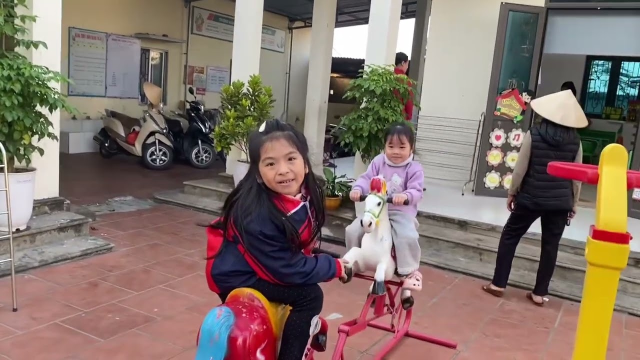 Mỗi ngày đi học là một ngày vui 