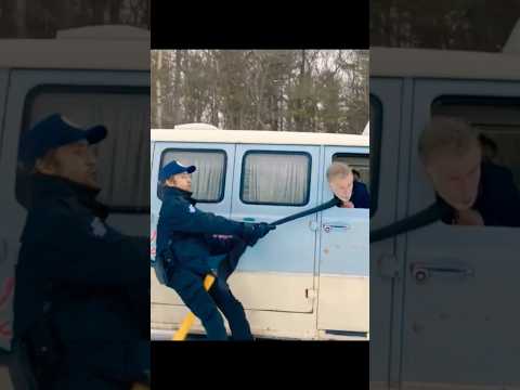 Ему точно не больно... 🤣