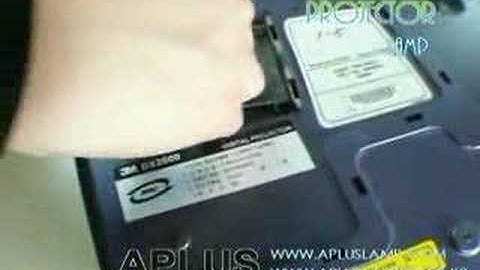 How to Replace a Projector Lamp (3M DX2000)