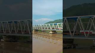Sugeng Riyadi Widodari (Kereta Api Melewati Jembatan Serayu)