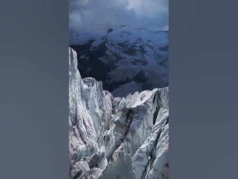 Ледник Безенги🏔Является самым большим из сложных долинных ледников ...