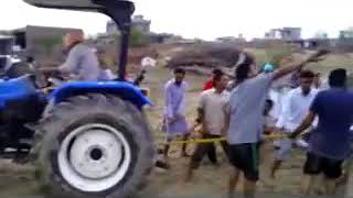Tractor Vs 100 Peoples Tractor Ki Video Funny