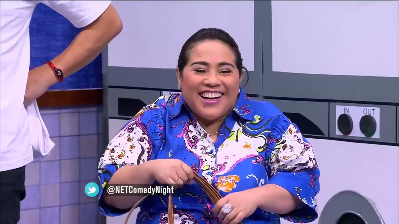 Nunung Heran Laundry Ditempat Sule, Bajunya Jadi Ga Muat