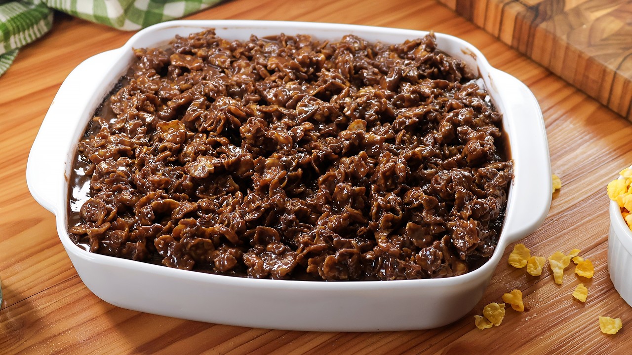 FAÇA O FAMOSO BOLO DE CHOCOLATE CROCANTE QUE VIRALIZOU O MUNDO INTEIRO!