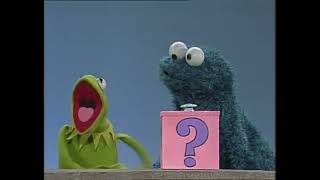 Sesame Street - Kermit and Cookie Monster - Mystery Box