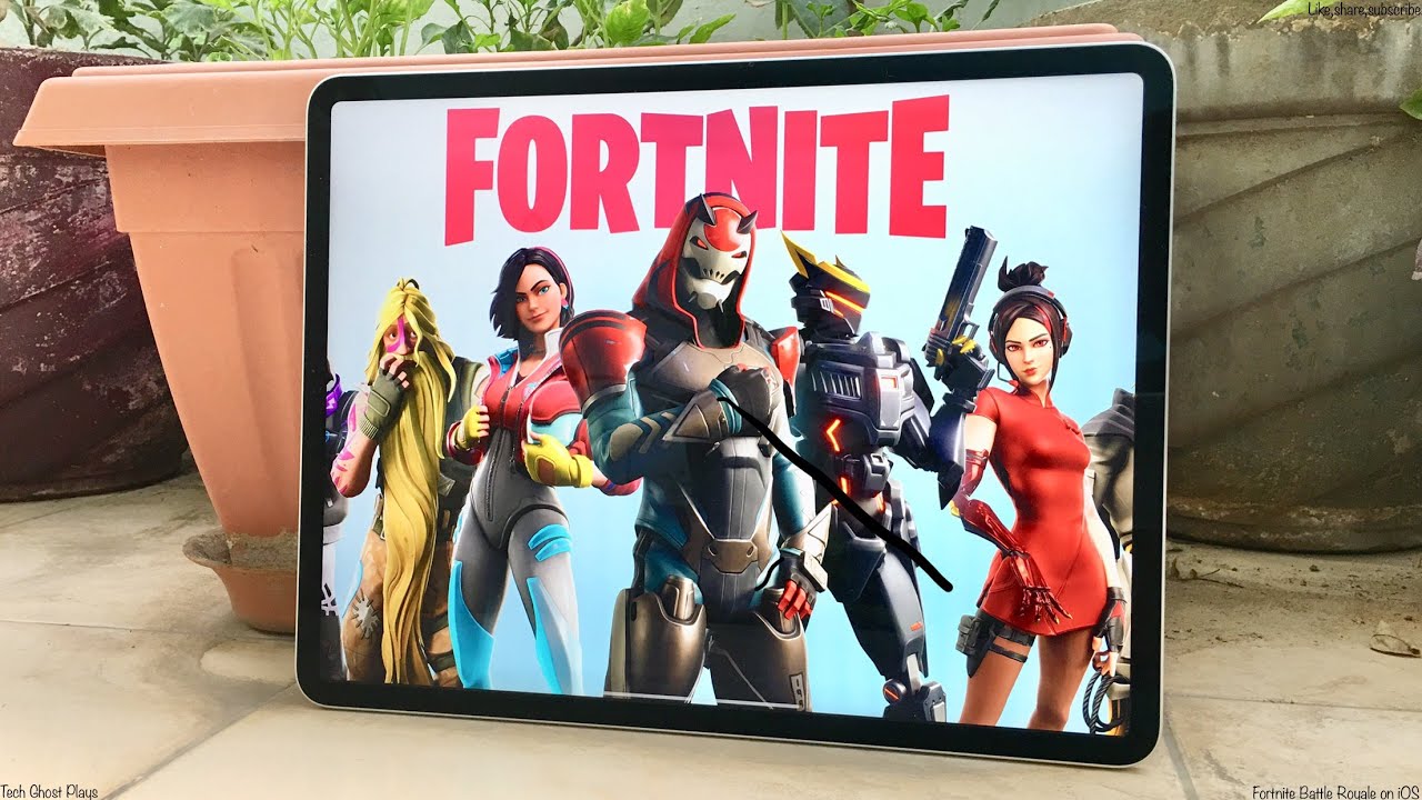 Playing Fortnite Battle Royale on iPad Pro 12.9” 2018 [60FPS] + Hand ...