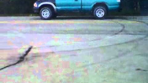 4x4 v8 S10 donuts