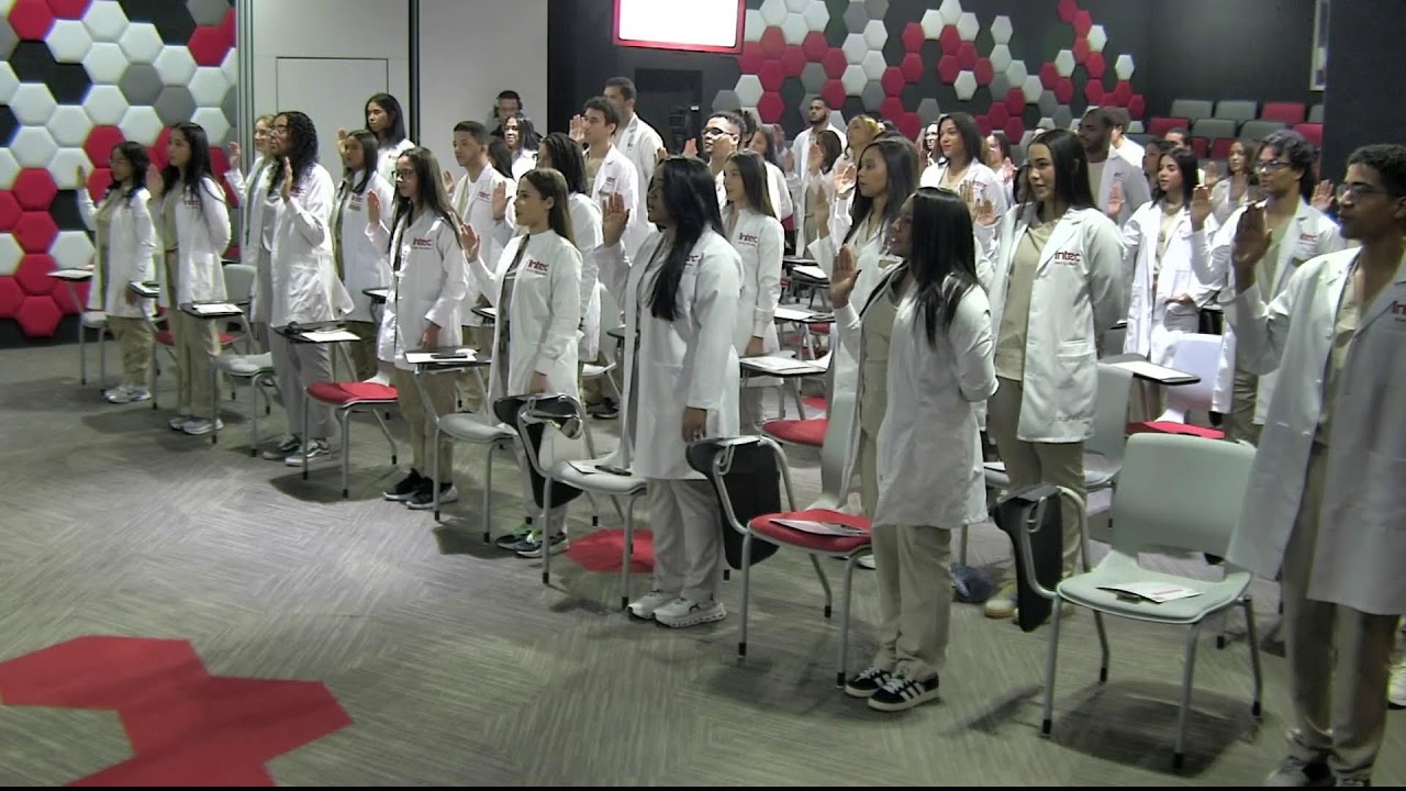 INTEC | Ceremonia Bata Blanca XLII