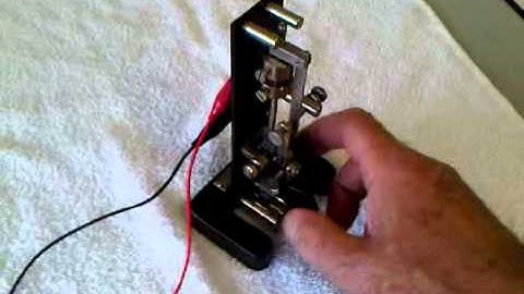 Vertical Semi Auto Morse bug key by G3YUH