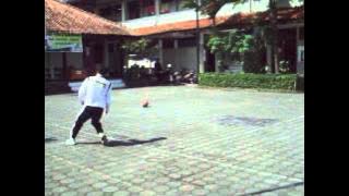 shuttle run 4X10 meter 8.98 detik