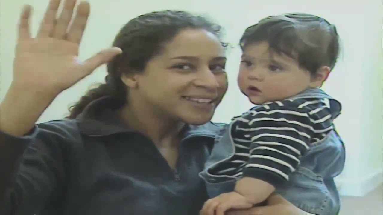 Teletubbies: Crawling (UK Version with US Audio)