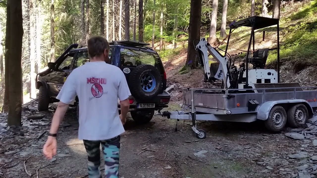 Vybagroval jsem v lese základy na závoru * 220910