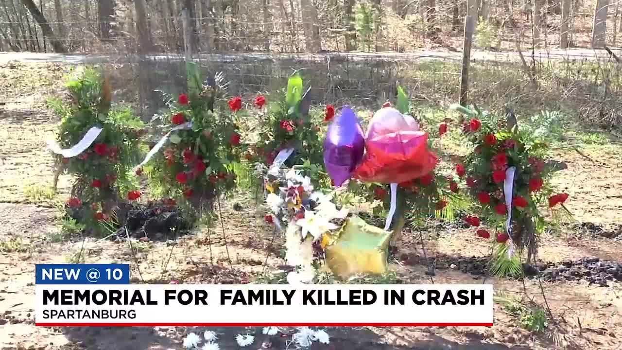 Highway memorial for family killed in fiery crash - YouTube