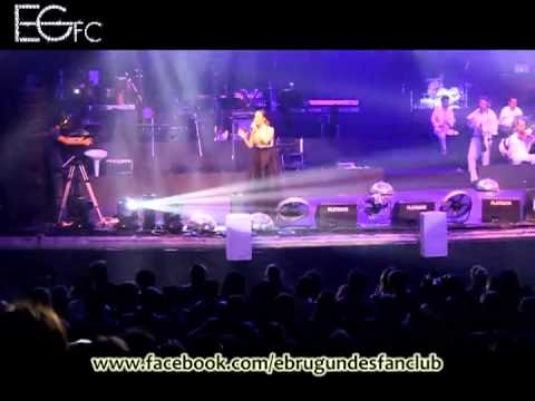 Ebru Gündeş - Gönlümün Efendisi (Harbiye Açık Hava Konseri 2013)