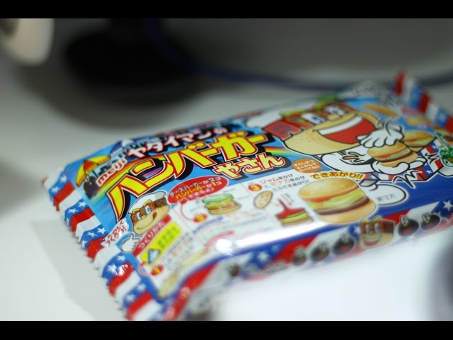 【音フェチ】 お菓子ハンバーガー 咀嚼音 【ASMR】 Chewing Sounds Ear to Ear Whisper