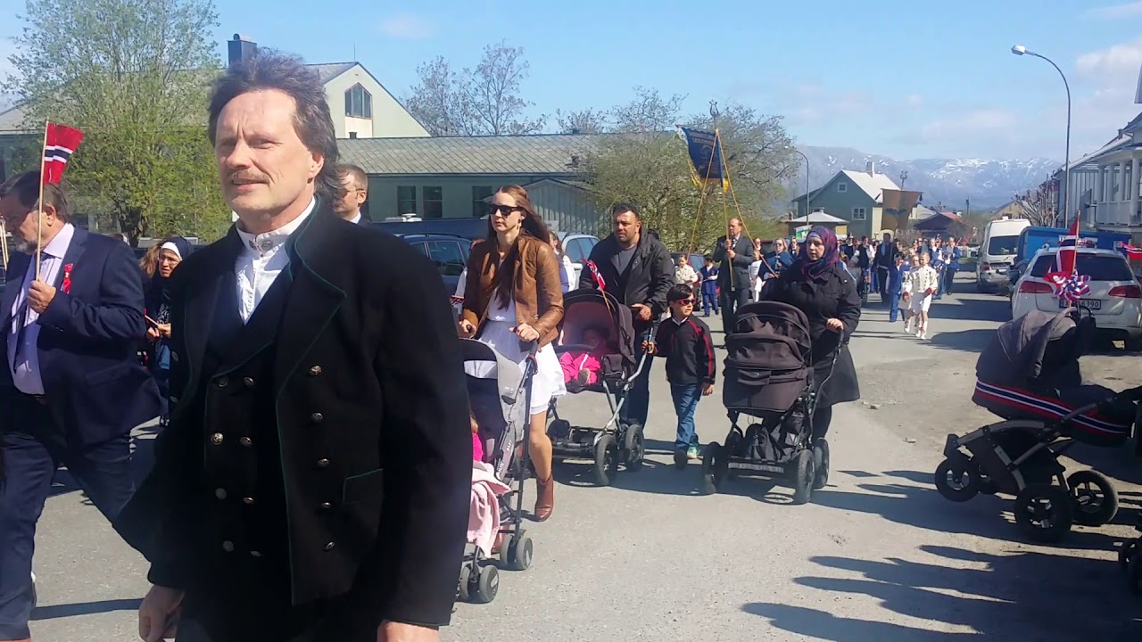 17 th of  Mai Gratulerer Med Dagen Norge 17.05.2018 Sandnessjøen