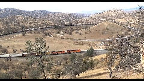 WB BNSF Manifest through Tehachapi Loop w/25th Anniversary Helper–Part II