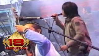 Opening Band -  (Live Konser Sukabumi 06 November 2005)