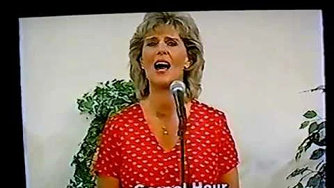 Rene Hawkins singing Come Home It's Supper Time