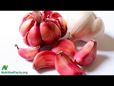 Best Food for Lead Poisoning - Garlic