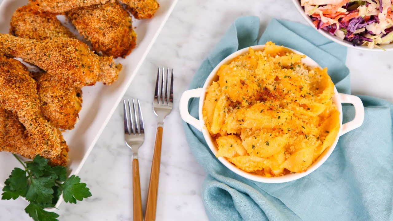 Mac & Cheese, Oven "Fried" Chicken & Creamy Coleslaw | Special Birthday Menu | The Domestic Geek