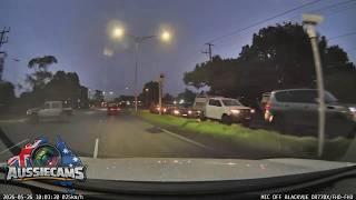 Aussiecams - 1 Minute of Bad Driving 140
